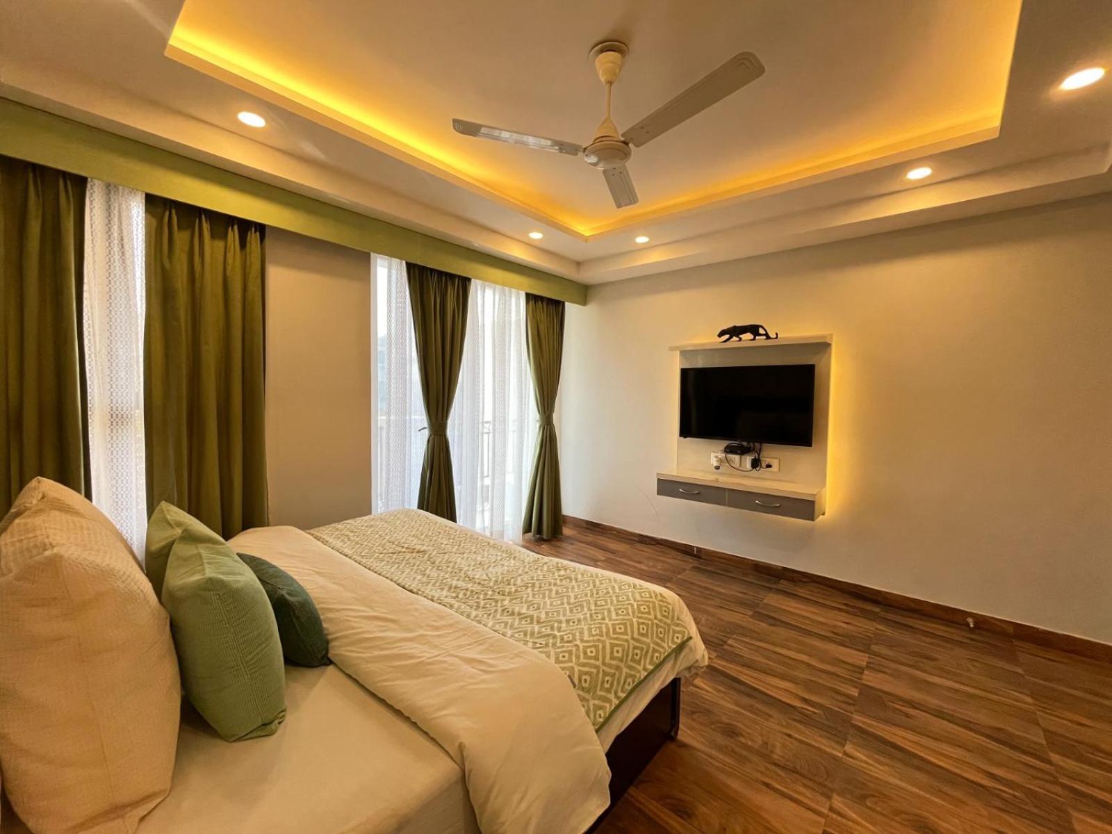 Bedchambers Medicity Serviced Apartments In 구르가온 외부 사진