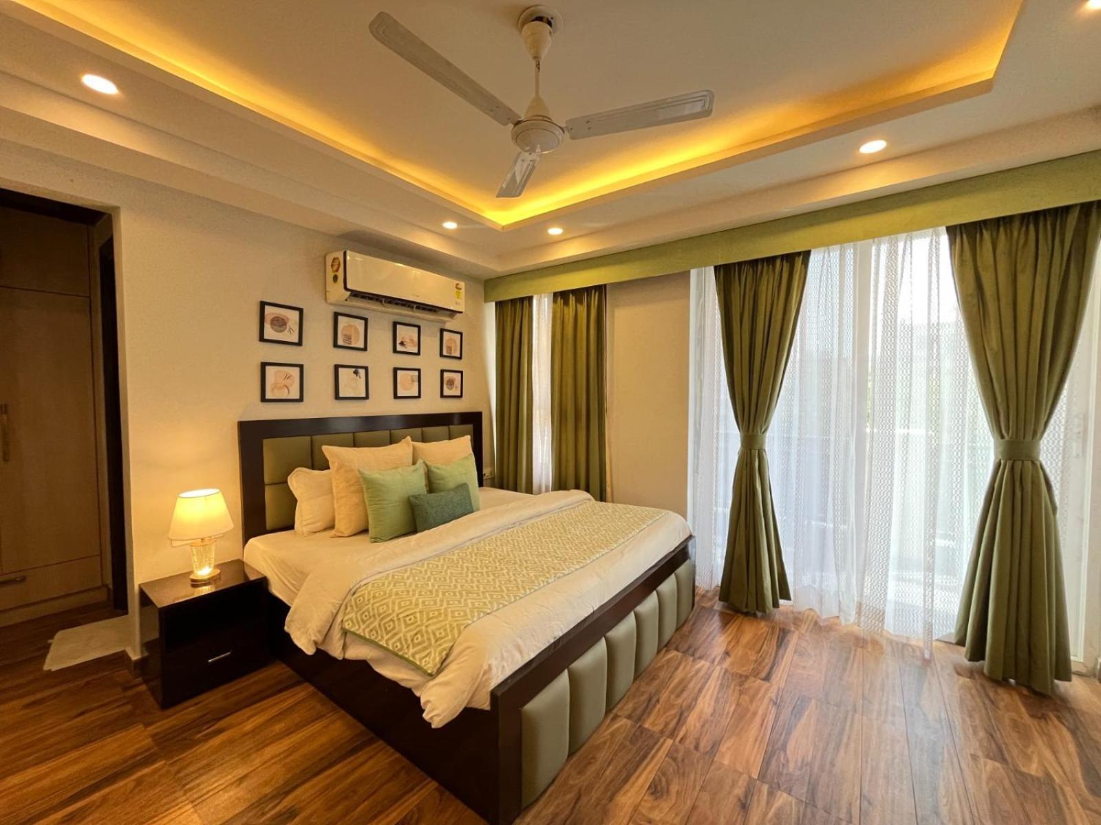 Bedchambers Medicity Serviced Apartments In 구르가온 외부 사진